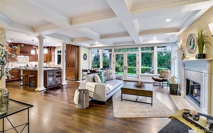 Holley Floors LLC
